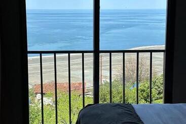 هتل Bungaport Luxury Bungalows&suits