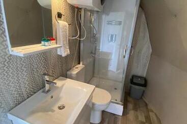 هتل Golifehouses