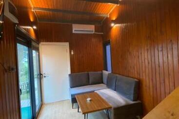 هتل Golifehouses