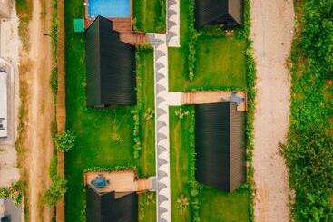 هتل Palm Bungalov