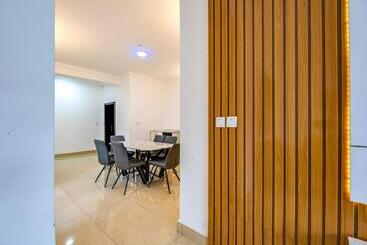 Lakowe Lakes Hotel, Golf And Country Estate By Newmark