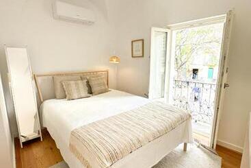 پانسیون Largo Inn Suites Evora
