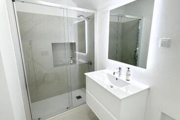 پانسیون Largo Inn Suites Evora