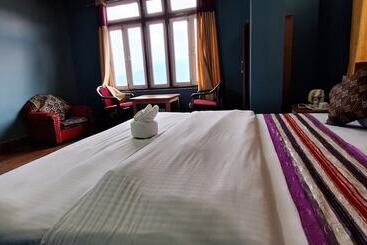هتل The 4 Season Sikkim Pelling