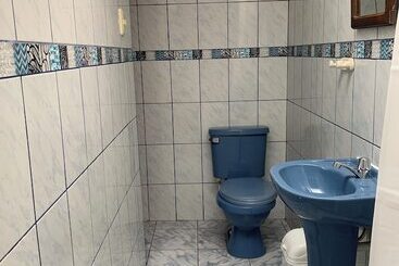 تختخواب و صبحانه Pacha House