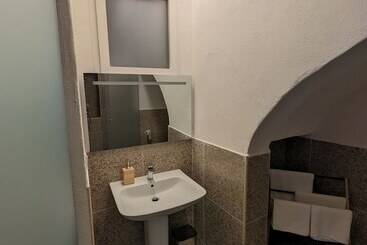 צימר The Art Of Leo