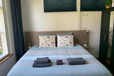 تختخواب و صبحانه Bommelsteijn Lodge