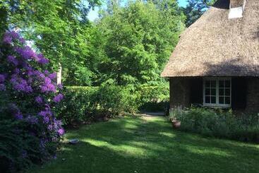 تختخواب و صبحانه Landgoedhoeve Vosbergen