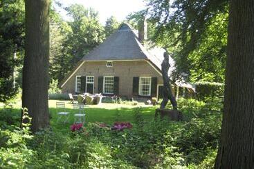تختخواب و صبحانه Landgoedhoeve Vosbergen