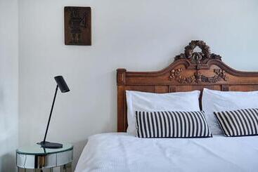 Hello I M Local   Boutique Hostel