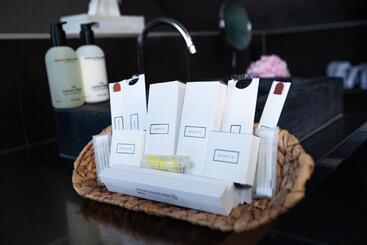 هتل Anne&max Boutique
