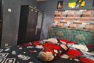 هتل Spot On 93908 Angel Guest House