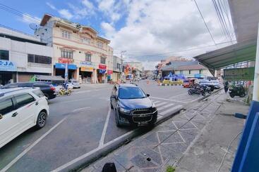 پانسیون Motel Penginapan Sartika