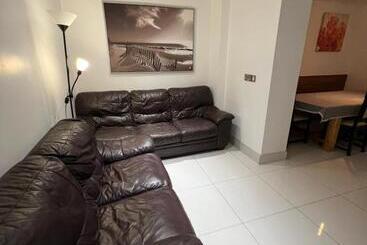 پانسیون Lovely Home In Kimmage, Dublin