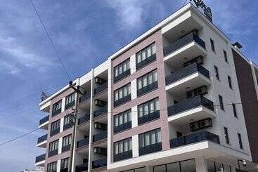 هتل Rena Grand Residence & Suit
