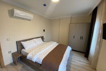 هتل Rena Grand Residence & Suit