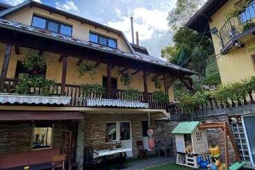 膳宿费 Casa Coltea