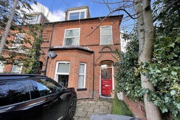 پانسیون Golden Triangle Townhouse