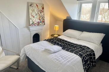 پانسیون Golden Triangle Townhouse