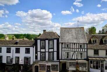 تختخواب و صبحانه Davenford Burford