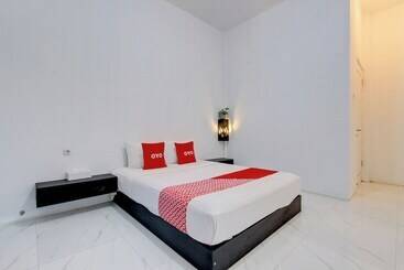 فندق Oyo 93885 D Harjo Guesthouse