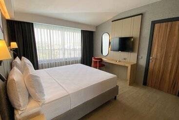 هتل Ramada By Wyndham Dalaman