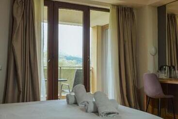 Park Golden View Hotel Casino