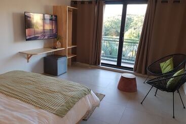 تختخواب و صبحانه Villas Rocher   Deluxe Suite 2a