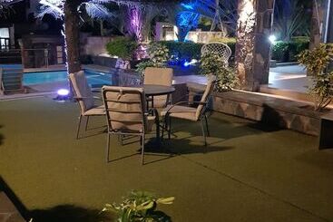 تختخواب و صبحانه Villas Rocher   Deluxe Suite 2a