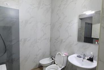 هتل J&m Rooms