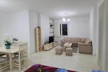 هتل J&m Rooms