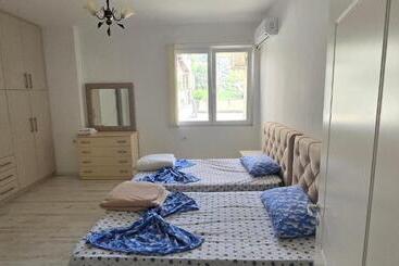 هتل J&m Rooms