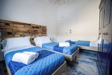 تختخواب و صبحانه étoiles Luxury Guest House Resort