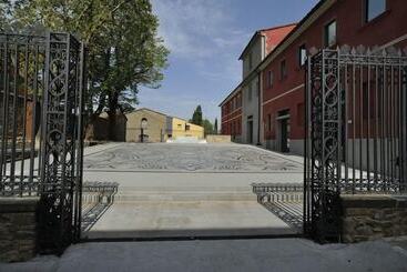 تختخواب و صبحانه Ultroneo, Locanda Di Collina