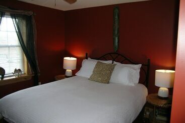 تختخواب و صبحانه Emilyville Inn