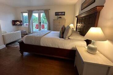 تختخواب و صبحانه Liahona Guest House