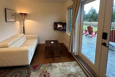 تختخواب و صبحانه Liahona Guest House