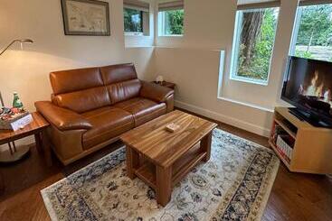 تختخواب و صبحانه Liahona Guest House