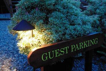 تختخواب و صبحانه Ocean Mist Guesthouse