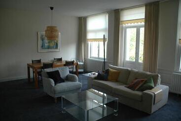 تختخواب و صبحانه Vondelparkmuseum Inn