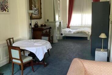 تختخواب و صبحانه Vondelparkmuseum Inn