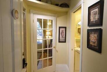 Briarwood Bed & Breakfast