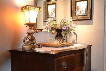 Briarwood Bed & Breakfast