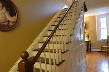 Briarwood Bed & Breakfast