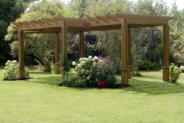 Briarwood Bed & Breakfast