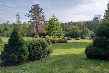 Briarwood Bed & Breakfast