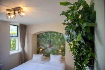 هتل Bed & Bos De 14 Sterren