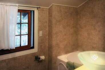 هتل Fairmont Mountain Bungalows