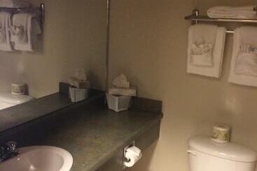 هتل Foxwood Inn And Suites