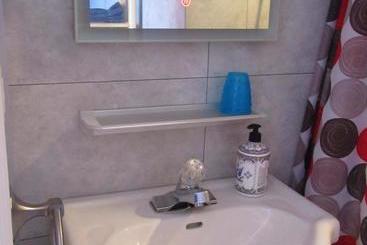 هتل Hostellerie Du Suroît